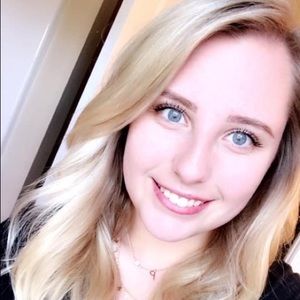 Meet your Posher, Paige